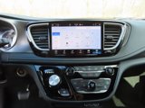 New 2025 Chrysler Pacifica Select image 5