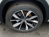 New 2025 Volkswagen Atlas Cross Sport SEL Premium R-Line image 5