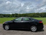 Used 2014 Ford Fusion SE image 2