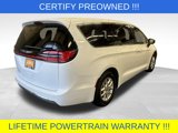 Used 2023 Chrysler Pacifica Touring-L image 5
