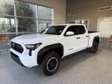 Used 2025 Toyota Tacoma TRD Off-Road image 3