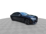 Used 2017 BMW 750i image 2