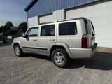 Used 2007 Jeep Commander Sport image 3