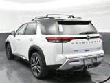 New 2025 Nissan Pathfinder Platinum image 4