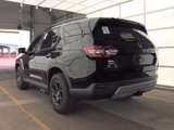 Used 2025 Honda Pilot TrailSport image 4