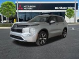 New 2025 Mitsubishi Outlander SEL image 3
