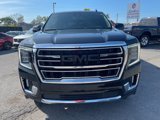 Used 2023 GMC Yukon XL SLT w/ SLT Luxury Package image 2
