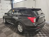 Used 2023 Ford Explorer XLT image 3