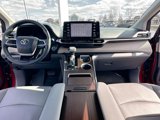 Certified 2022 Toyota Sienna XLE image 3