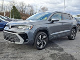 New 2025 Volkswagen Taos SE image 2