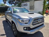 Used 2016 Toyota Tacoma TRD Sport image 2