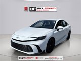 Used 2025 Toyota Camry SE image 3