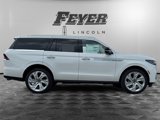 New 2025 Lincoln Navigator Reserve image 6