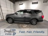 Used 2023 Ford Expedition XLT image 4