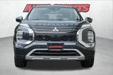 New 2025 Mitsubishi Outlander SE image 2
