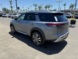 New 2025 Nissan Pathfinder Platinum image 4