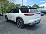 New 2025 Nissan Pathfinder Platinum image 5