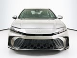 Used 2025 Toyota Camry SE image 2