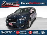 New 2025 Chrysler Pacifica Select image 1