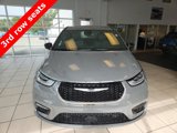 New 2025 Chrysler Pacifica Select image 3