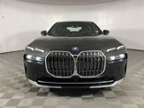 Used 2025 BMW i7 xDrive60 image 2