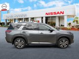 New 2025 Nissan Pathfinder Platinum image 5