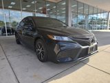 Used 2024 Toyota Camry SE image 3