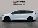 Used 2023 Chrysler Pacifica Touring-L image 3