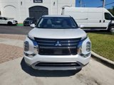New 2025 Mitsubishi Outlander SE image 2