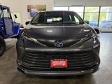 New 2025 Toyota Sienna XLE image 3