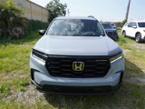 New 2025 Honda Pilot Black Edition image 2