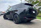 Used 2025 Land Rover Range Rover Autobiography image 3