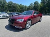 Used 2019 Chrysler 300 Limited image 2
