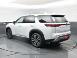 New 2025 Nissan Pathfinder Platinum image 3