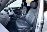 New 2026 Porsche Cayenne image 5