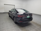 Used 2021 Volkswagen Jetta SE image 5