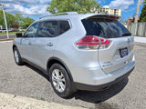 Used 2015 Nissan Rogue SV w/ SV Premium Package image 4