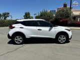 Used 2020 Nissan Kicks S image 4