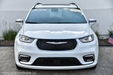 Used 2024 Chrysler Pacifica Pinnacle image 2