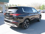 Used 2023 Mitsubishi Outlander SE image 4