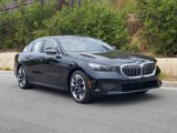 Used 2025 BMW 540i xDrive w/ Premium Package image 2