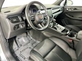 Certified 2024 Porsche Macan image 4
