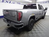 Used 2025 GMC Sierra 2500 AT4 w/ AT4 Premium Plus Package image 4