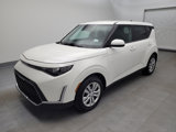 Used 2023 Kia Soul LX image 2