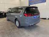 New 2025 Chrysler Pacifica Select image 3