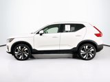 Used 2025 Volvo XC40 B5 Plus image 4