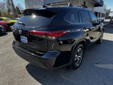 Used 2022 Toyota Highlander XLE image 3