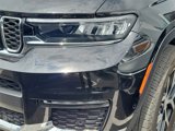 Certified 2024 Jeep Grand Cherokee L Limited w/ Luxury Tech Group II image 4