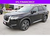 New 2025 Nissan Pathfinder Platinum image 3