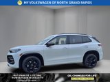 New 2025 Volkswagen Tiguan SE R-Line image 3